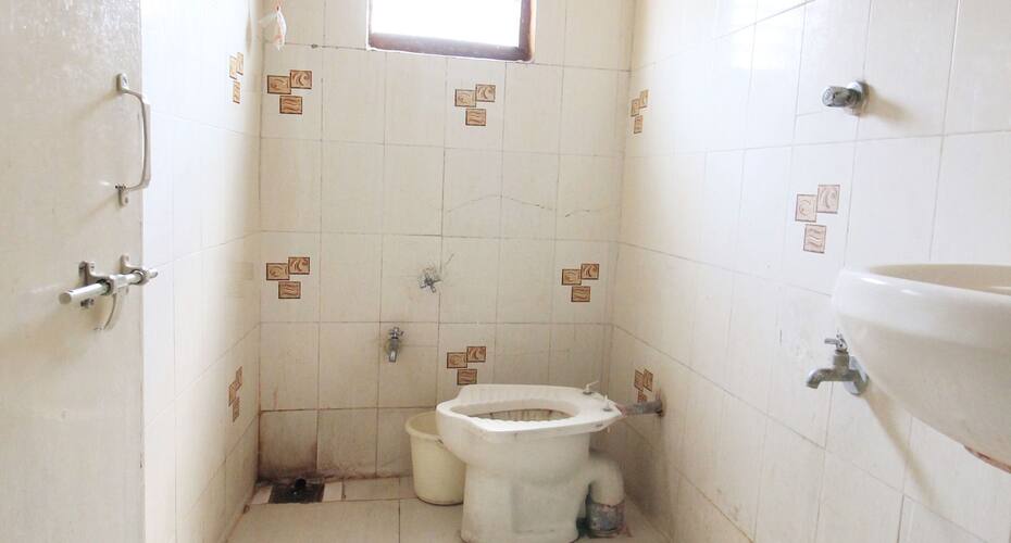 Hotel Sarovar Inn, Ahmedabad 5